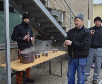 Obecná zabíjačka a klobasiáda 09.01.2016
