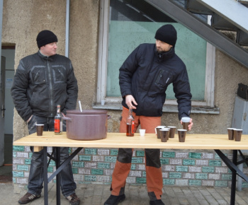Obecná zabíjačka a klobasiáda 09.01.2016