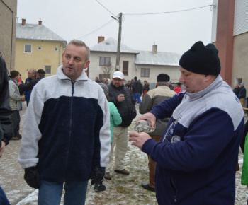 Obecná zabíjačka a klobasiáda 09.01.2016