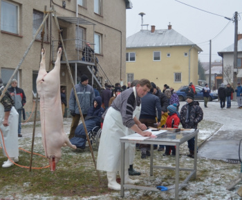 Obecná zabíjačka a klobasiáda 09.01.2016