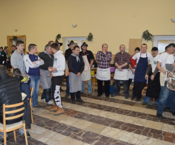Obecná zabíjačka a klobasiáda 09.01.2016