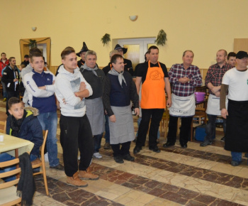 Obecná zabíjačka a klobasiáda 09.01.2016