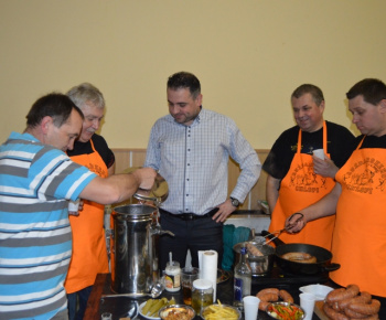 Obecná zabíjačka a klobasiáda 09.01.2016