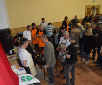 Obecná zabíjačka a klobasiáda 09.01.2016
