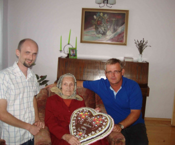 90 - ročné životné jubileum pani Anny Mačejovej