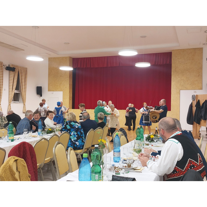 Posedenie s dôchodcami - AKTUALIZÁCIA